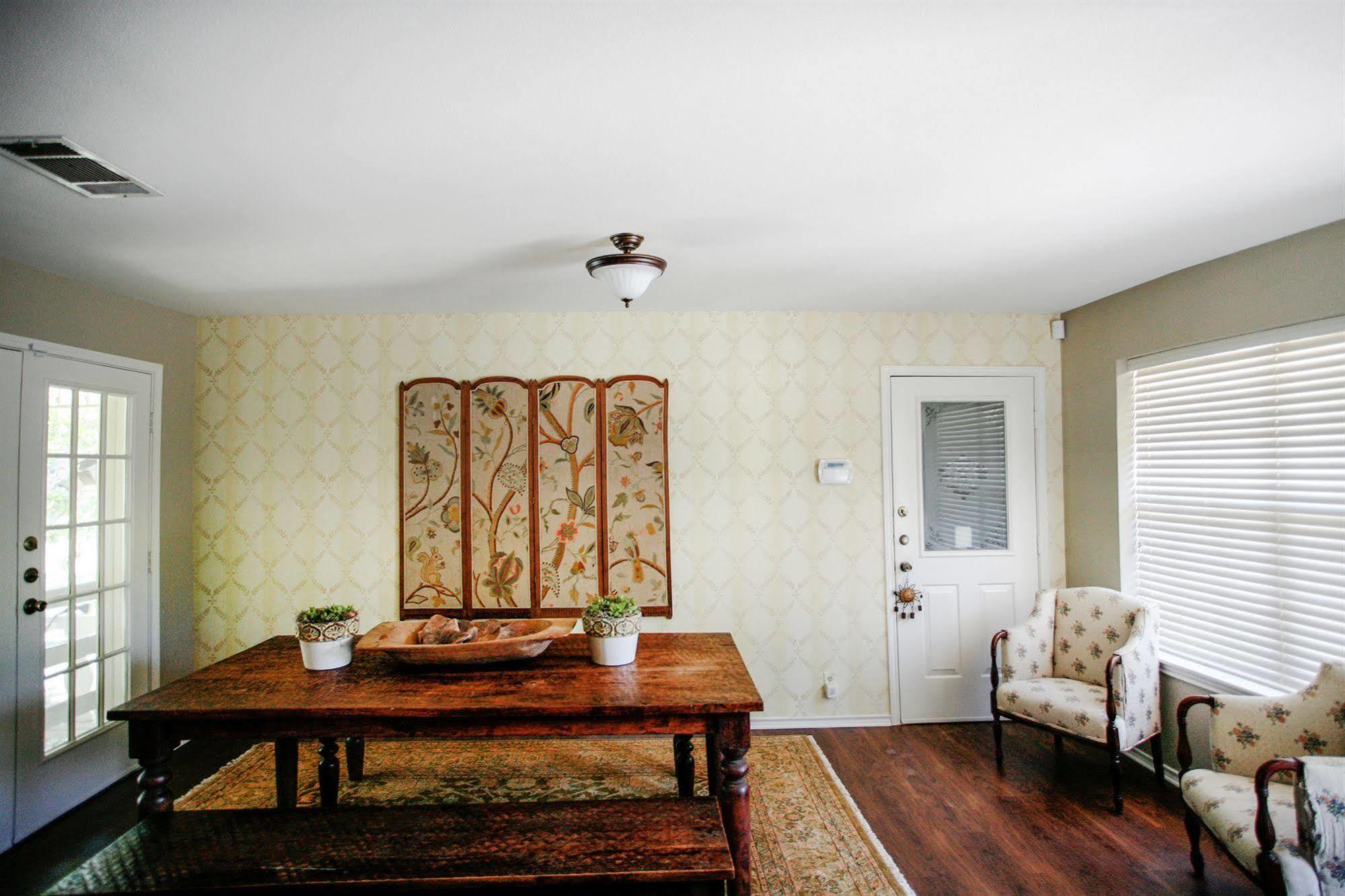 Camp Lucy Hotel Dripping Springs Luaran gambar