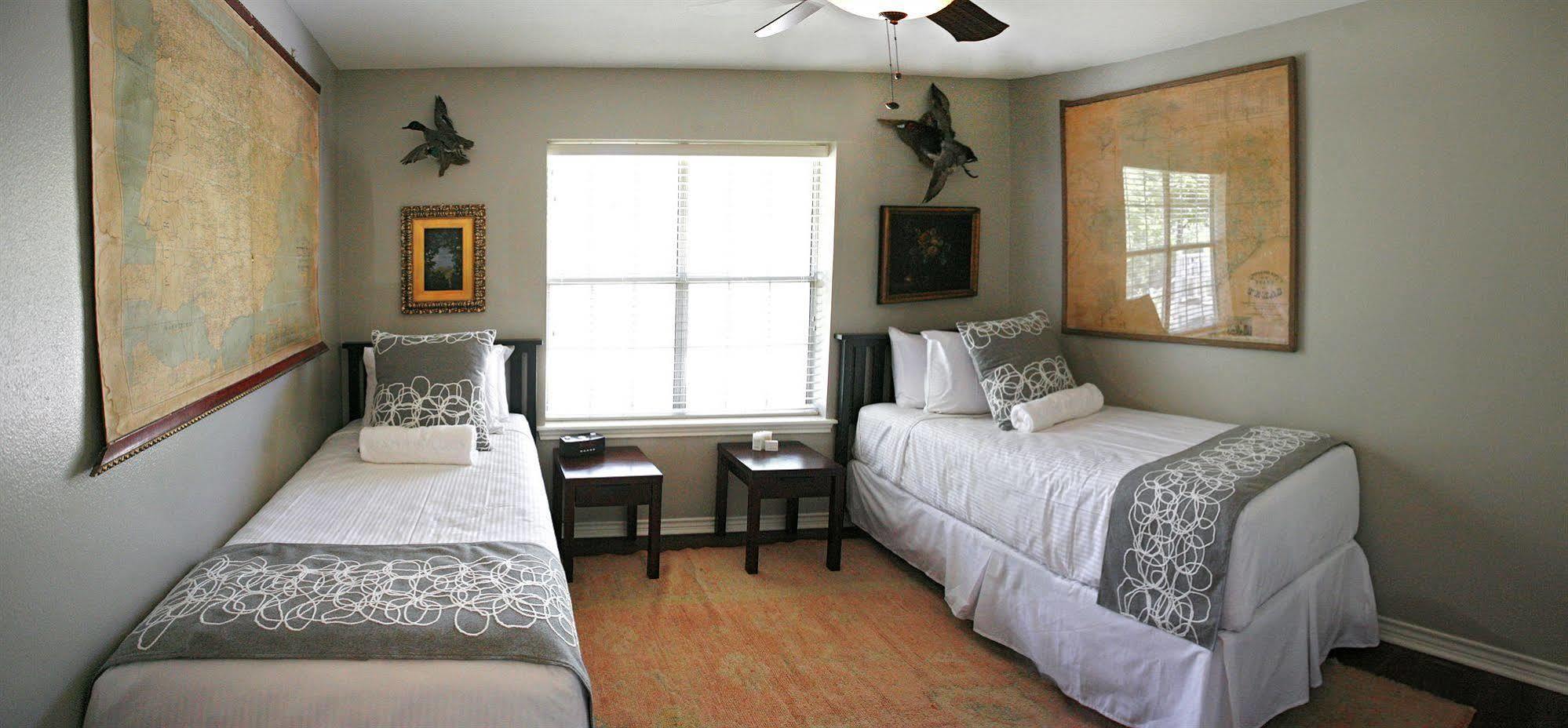 Camp Lucy Hotel Dripping Springs Luaran gambar