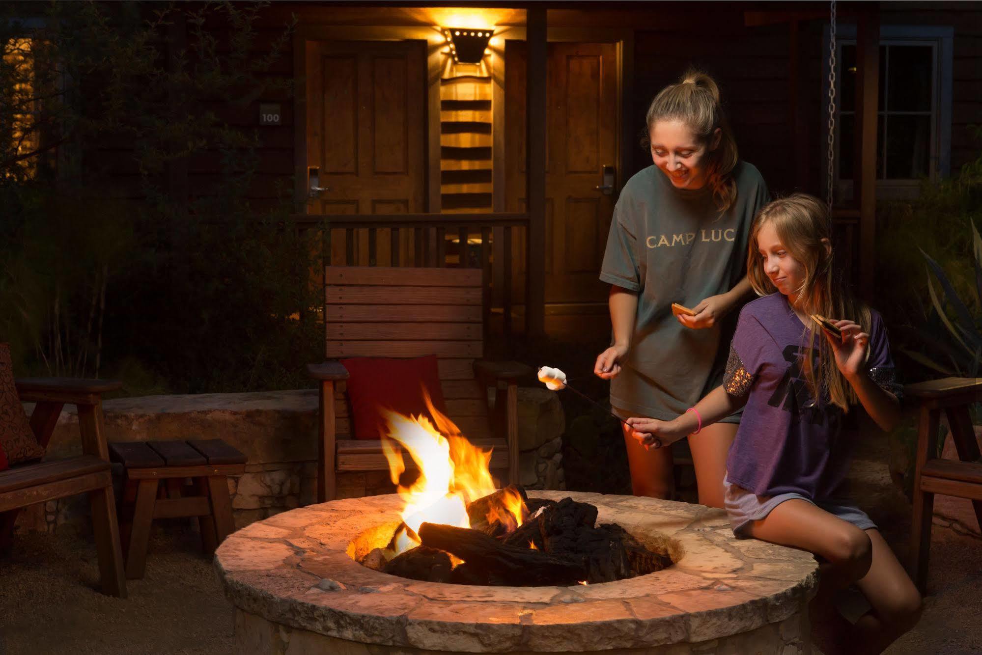 Camp Lucy Hotel Dripping Springs Luaran gambar